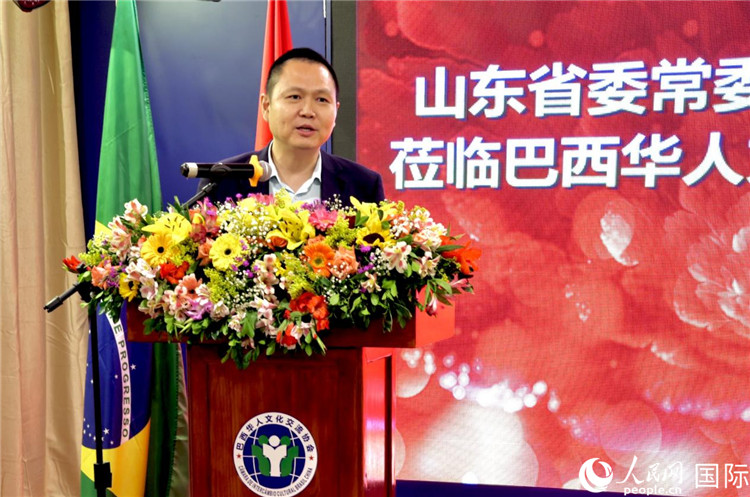中國駐里約熱內盧總領館副總領事王尉育致辭。人民網記者宋亦然攝