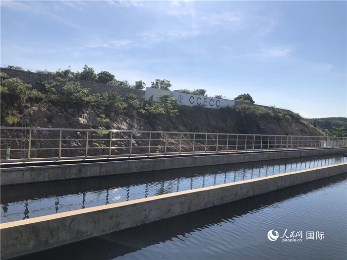 由中國土木工程（贊比亞）有限公司承建的卡夫河供水項目。人民網記者 黃培昭攝