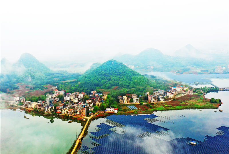 湖南省郴州市嘉禾縣千家洞水庫風光。黃春濤攝