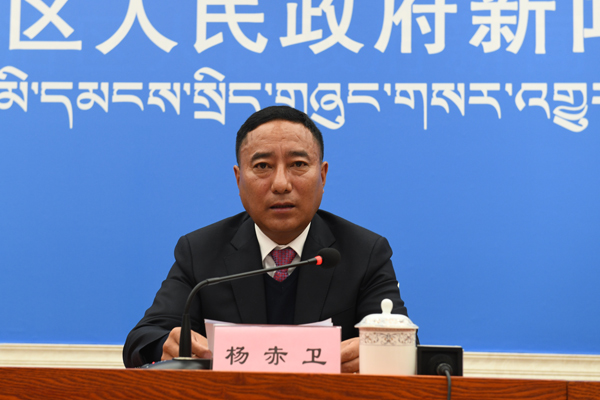 楊赤衛 林芝市常委、政府副市長.JPG