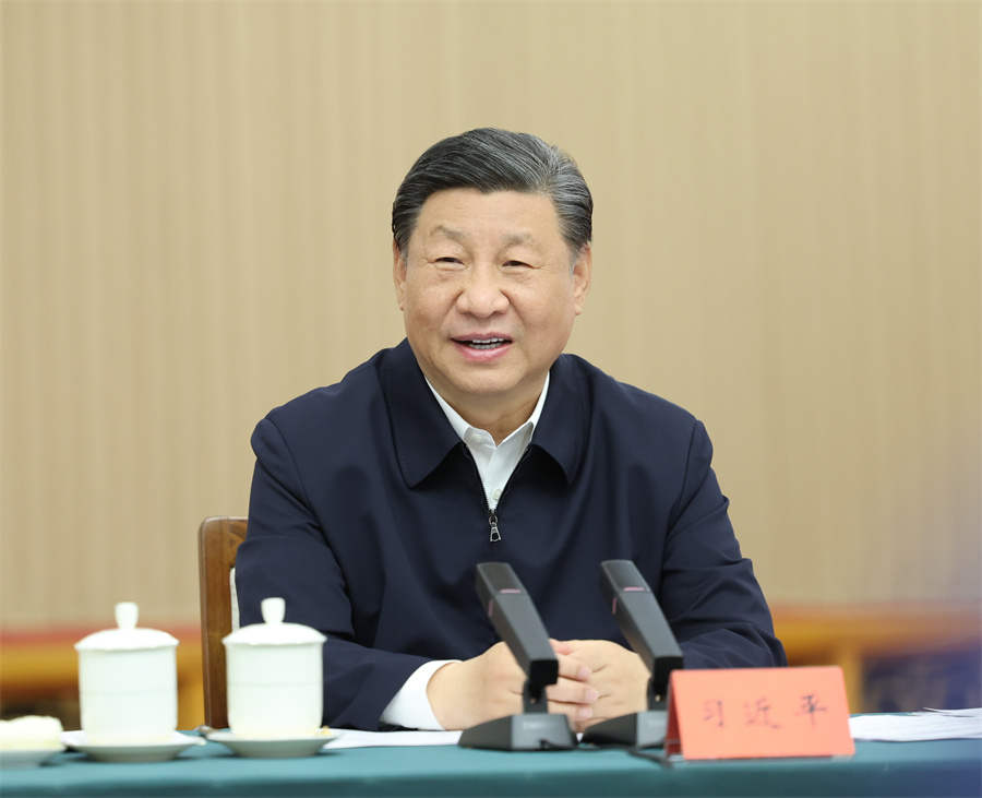 2024年5月23日下午，中共中央總書記、國家主席、中央軍委主席習近平在山東省濟南市主持召開企業和專家座談會并發表重要講話。新華社記者 鞠鵬 攝