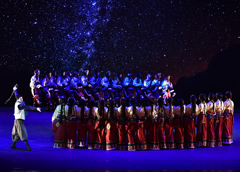 3、這是《圓夢(mèng)》在國家大劇院演出時(shí)的劇照（唐召明提供，2015年10月13日）_副本.jpg