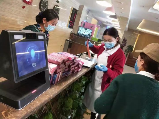 （12.22衛生健康·配圖）黃河源頭，醫(6504218)-20201222103729.jpg