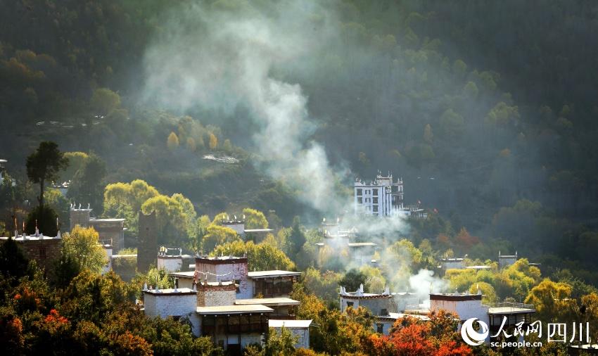 丹巴美景。李永安攝