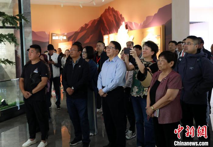 圖為臺商參訪祁連山國家公園生態科普館。 薛蒂 攝