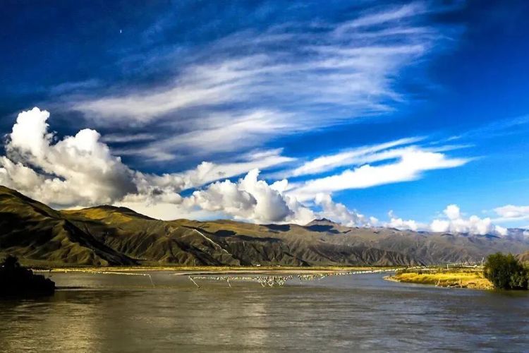 懂西藏的人，一定不會錯過林芝的秋天